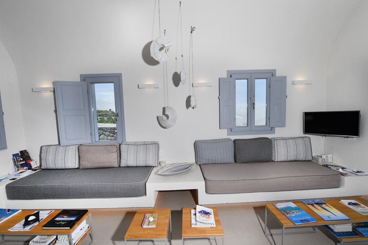Nova Luxury Suites Pýrgos Exteriör bild
