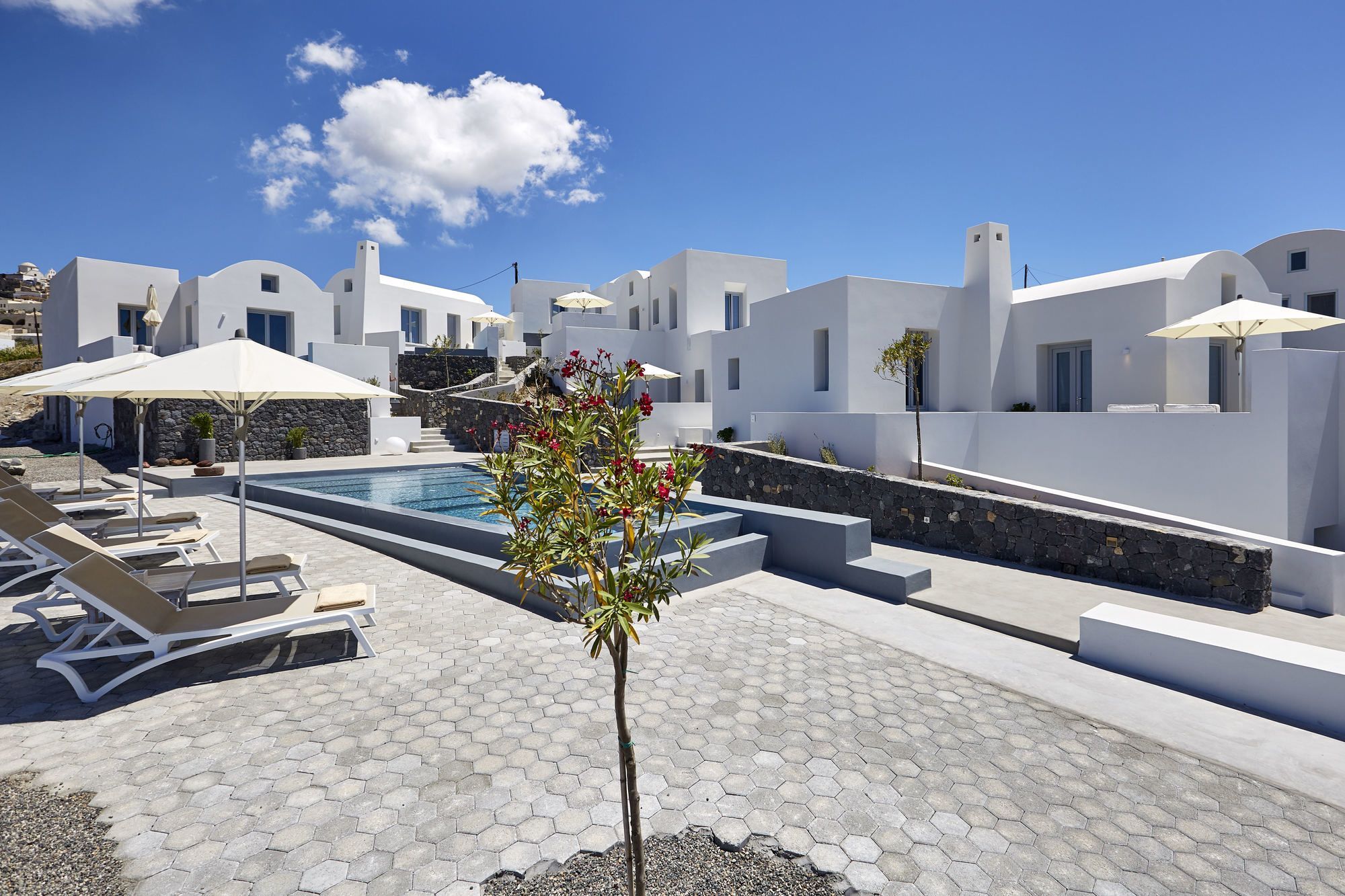 Nova Luxury Suites Pýrgos Exteriör bild